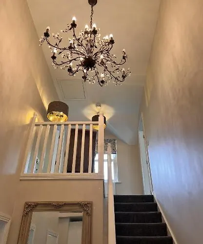 Дом отдыха Castle Gardens *